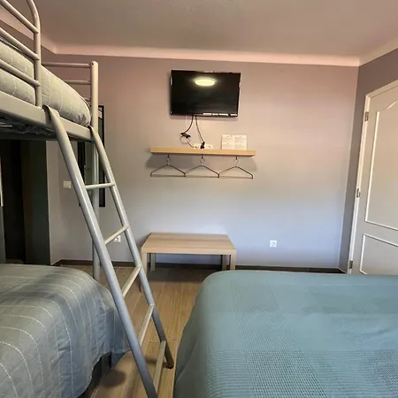 Sun House - Near - Kitchen - Pool Privat bolig *
