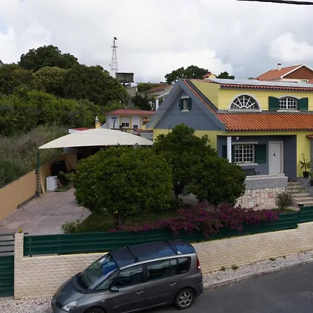 Проживание в семье Sun House - Pool & Kitchen - Near Sintra *