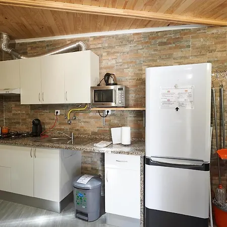 Habitación en casa particular Sun House - Near - Kitchen - Pool *